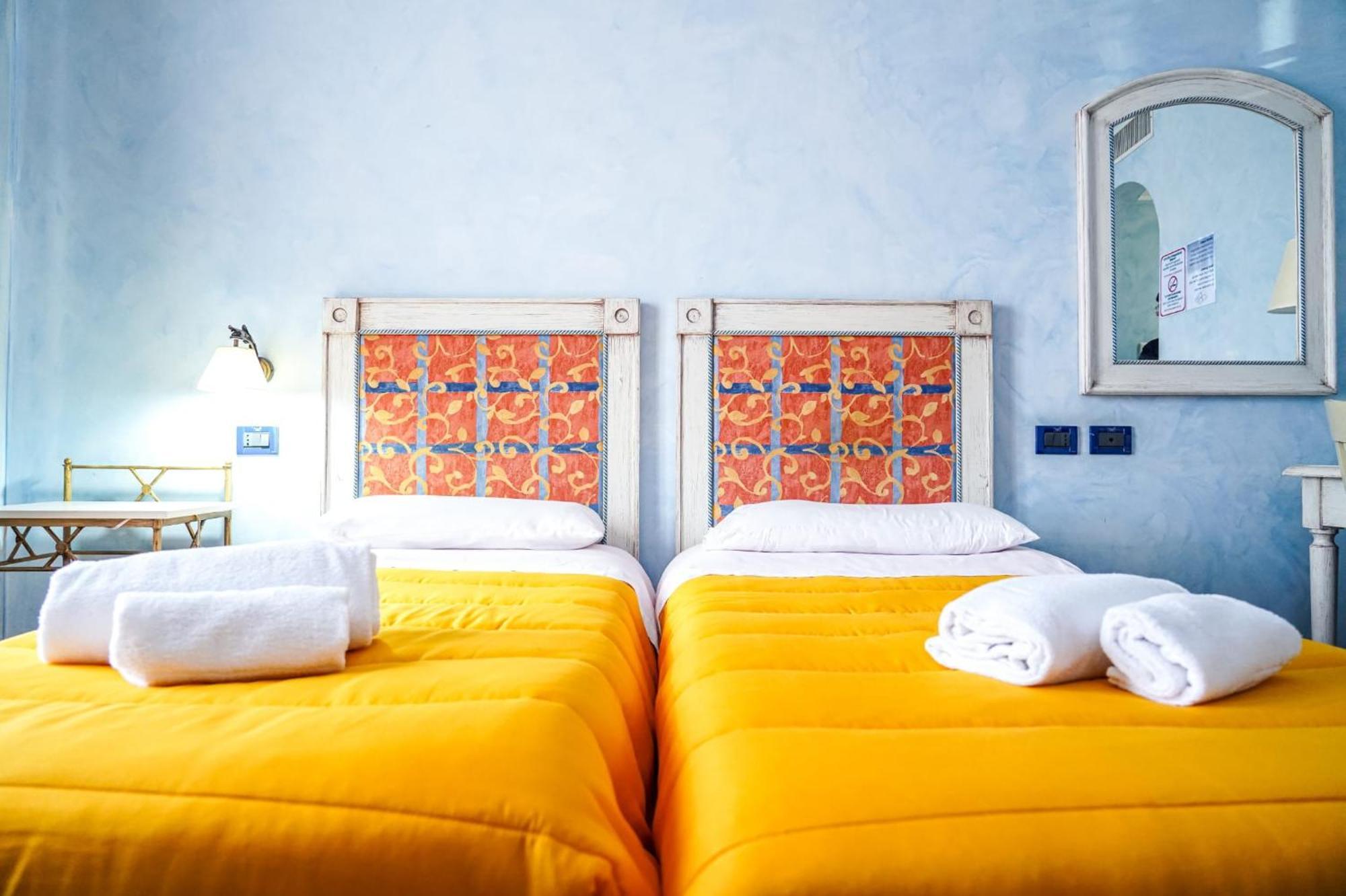 Motel - Hotel Nautico Pozzallo Extérieur photo