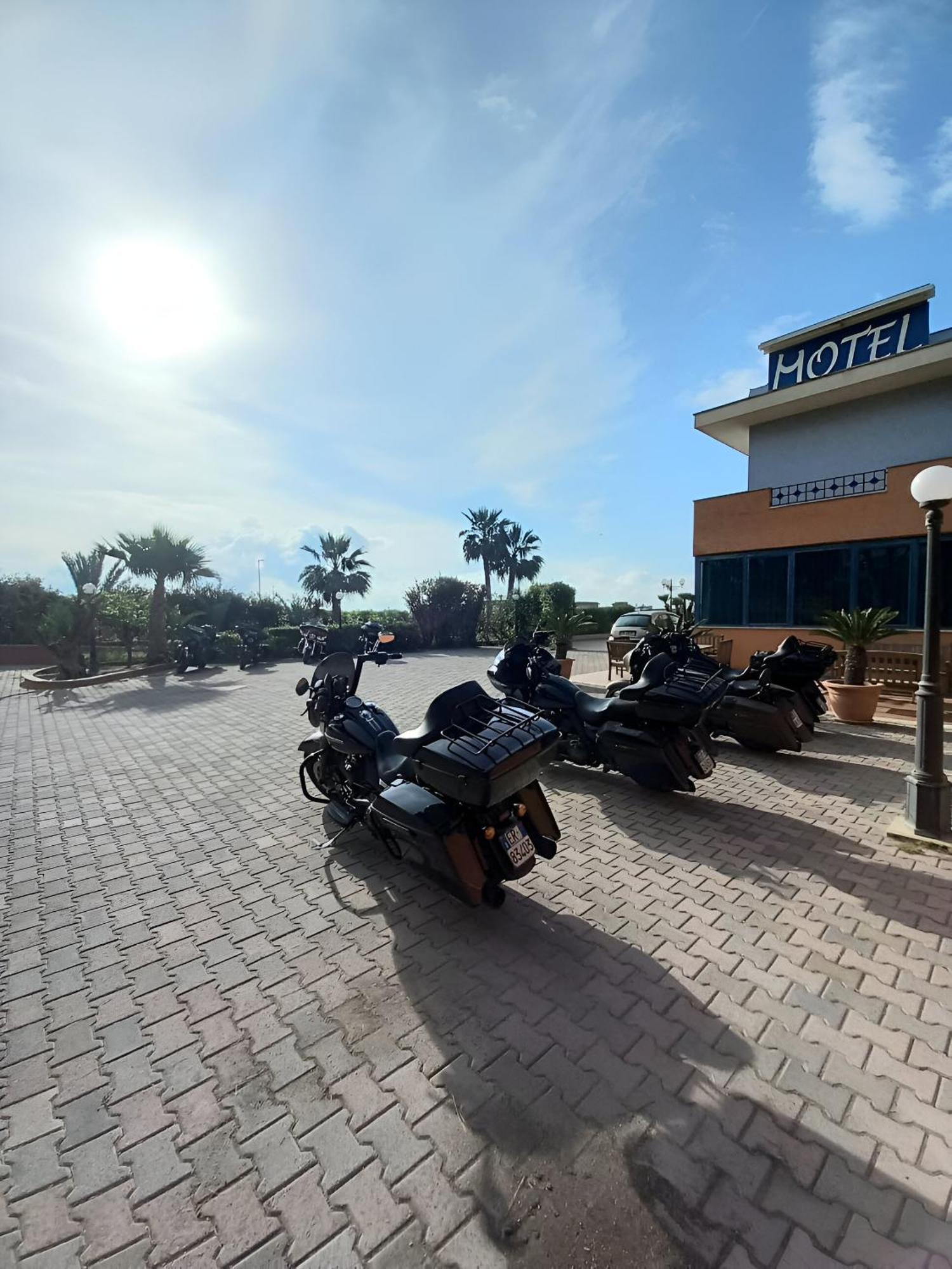 Motel - Hotel Nautico Pozzallo Extérieur photo